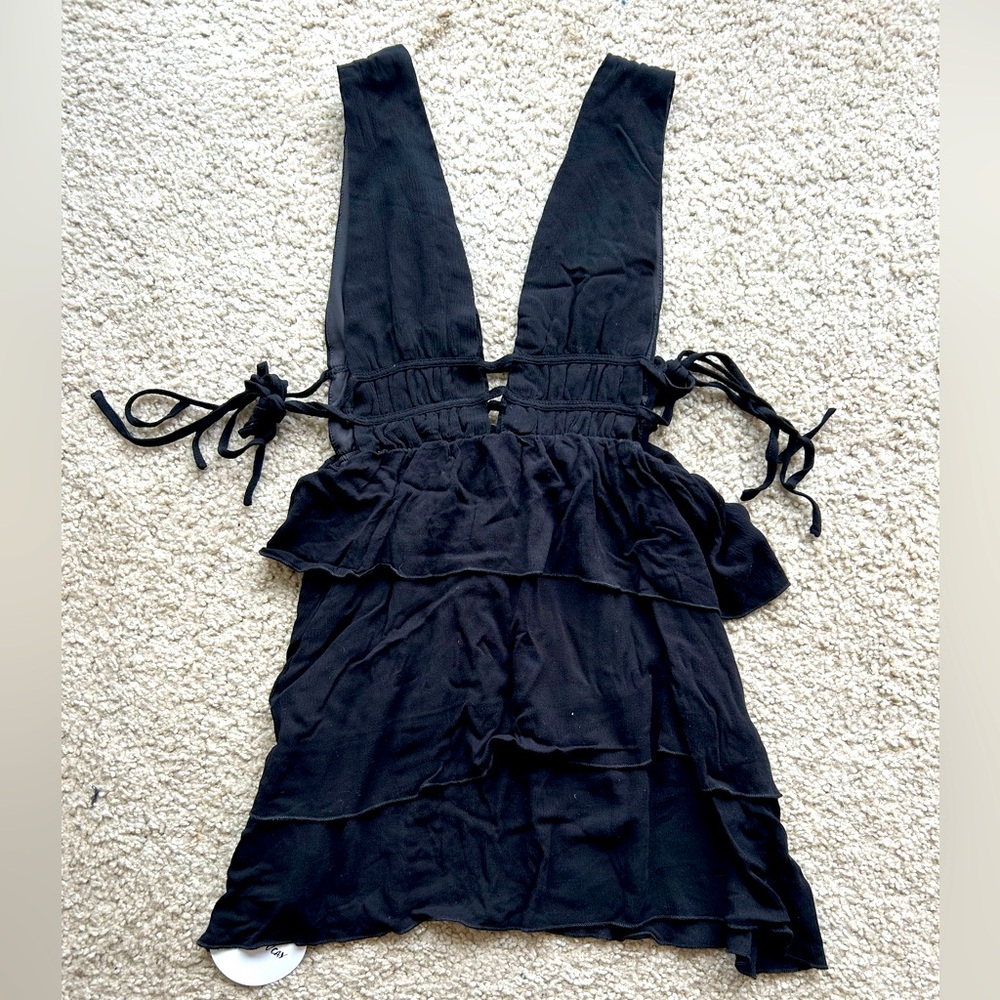 Boutique Black Deep-V Ruffled Layer Vaca Dress